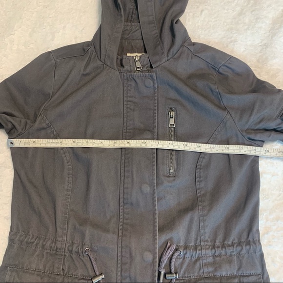Sky and Sparrow x Tilly’s Grey Adjustable Waist Hooded Zip-Up Jacket Size S - Picture 11 of 14